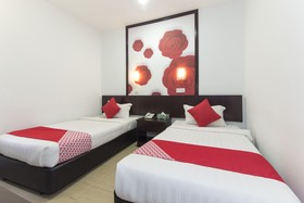D&F Boutique Hotel Senawang By OYO Rooms
