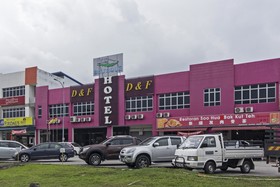 D&F Boutique Hotel Senawang By OYO Rooms