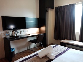 One Garden Hotel