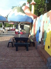 Smurf Inn Homestay