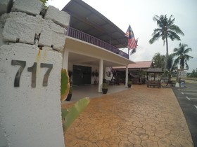 Lulu Hotel