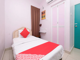 Sun Triang Hotel by OYO Rooms