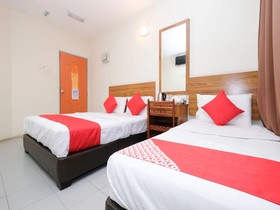 Sun Triang Hotel by OYO Rooms