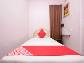Sun Triang Hotel by OYO Rooms