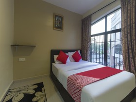 L Ferringhi Hotel
