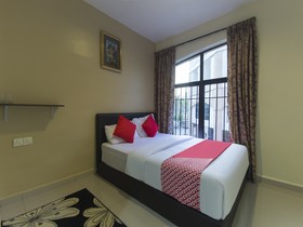 L Ferringhi Hotel
