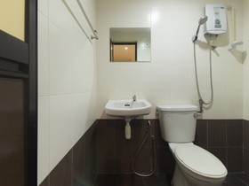 L Ferringhi Hotel