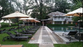 Lone Pine, The Boutique Hotel by The Beach