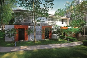 Lone Pine, The Boutique Hotel by The Beach