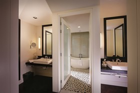 Lone Pine, The Boutique Hotel by The Beach