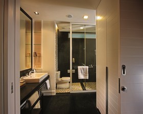 Lone Pine, The Boutique Hotel by The Beach