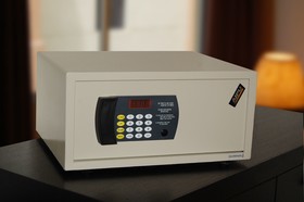 E-Red Hotel Cosmo