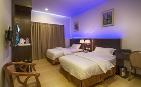 E-Red Hotel Cosmo