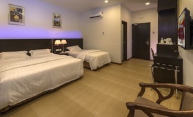 E-Red Hotel Cosmo