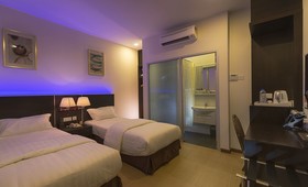 E-Red Hotel Cosmo