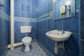 CP Hotel by OYO Rooms