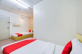 CP Hotel by OYO Rooms