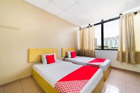 CP Hotel by OYO Rooms