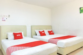 Oyo 90007 G-14