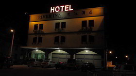 River Inn Hotel by OYO