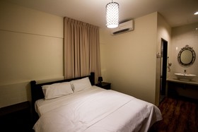 8 Boutique By The Sea