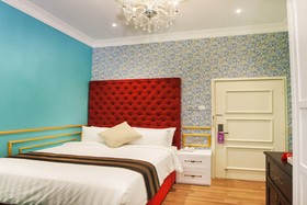 Apple Heritage Hotel