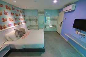 Apple Hotel