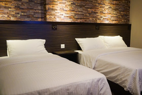 Apple Hotel