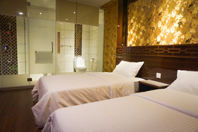 Apple Hotel