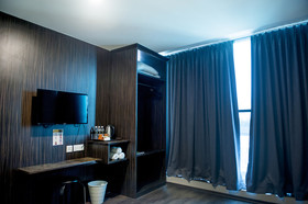Apple Hotel