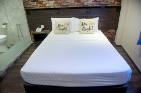 Apple Hotel