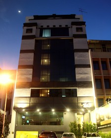 Apple Hotel