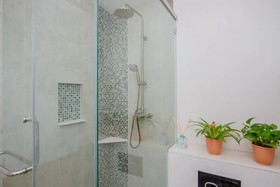 Gat Lebuh Sandilands by Sanguine