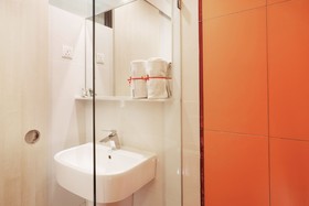 Yan Hotel