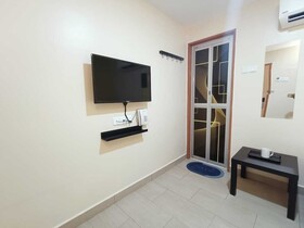 Island City Hotel
