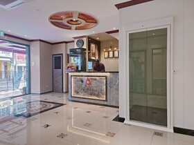 Island City Hotel