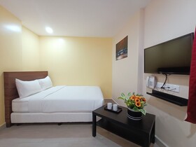 Island City Hotel
