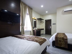 Islander Lodge