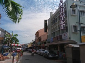Queens City Hotel