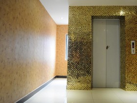 Queens City Hotel
