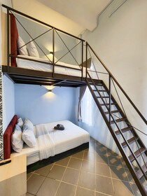 Mac Hotel By Sky Hive