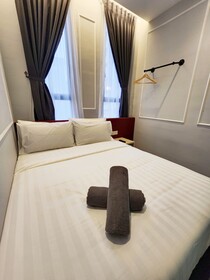 Mac Hotel By Sky Hive