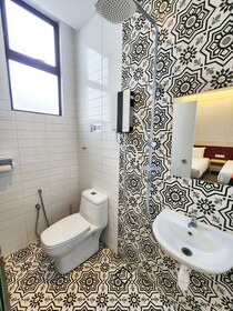 Mac Hotel By Sky Hive