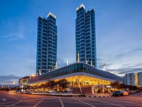 Maritime Suites by The Only Bnb