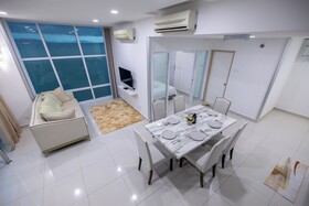 Maritime Suites by The Only Bnb