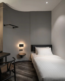 Modern Hotel Georgetown