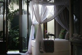 Muntri Grove Hotel