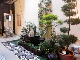 Muntri House