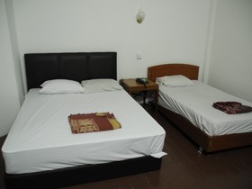 New Savoy Hotel