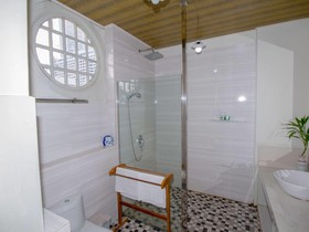 Noordin Street House